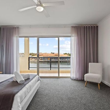 Waterfront Townhouse - Picturesque Marina Views Lejlighed Port Lincoln Eksteriør billede
