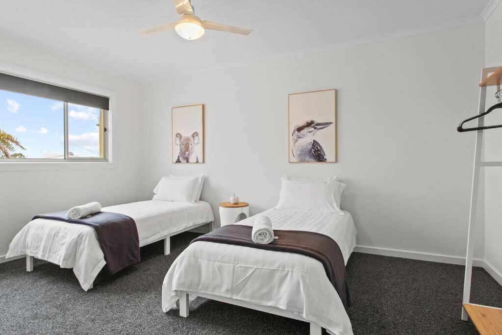 Waterfront Townhouse - Picturesque Marina Views Lejlighed Port Lincoln Eksteriør billede
